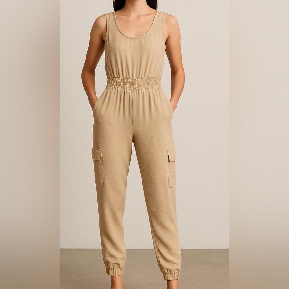 DISCREET New York City Beige Sleeveless Jumpsuit – Size L